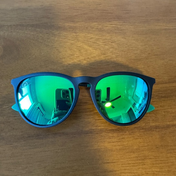 Blenders Eyewear polarized sunglasses - Picture 1 of 4